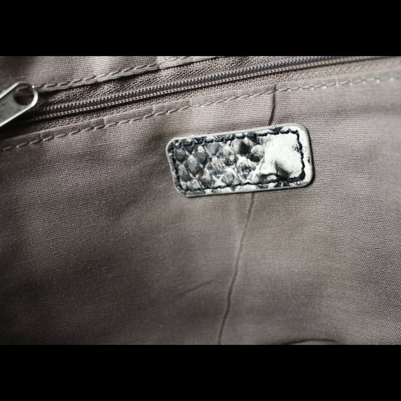 Vegan Leather Snake Look Envelope Purse - Picture 8 of 8